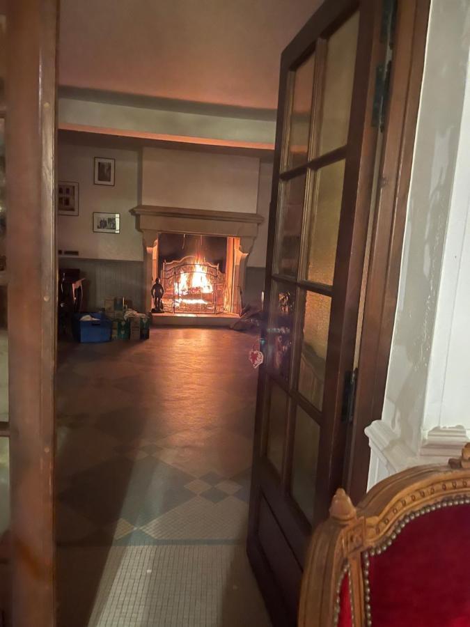 Le Grand Monarque Donzy Hotel Екстериор снимка