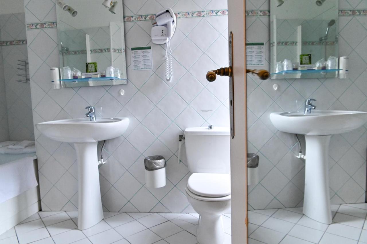 Le Grand Monarque Donzy Hotel Екстериор снимка