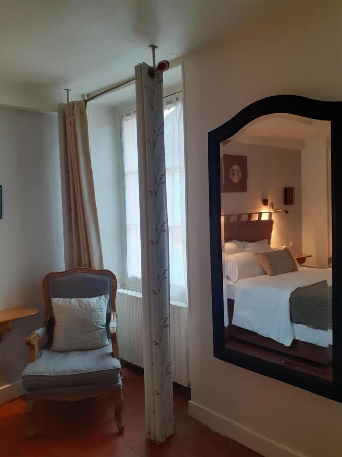 Le Grand Monarque Donzy Hotel Екстериор снимка