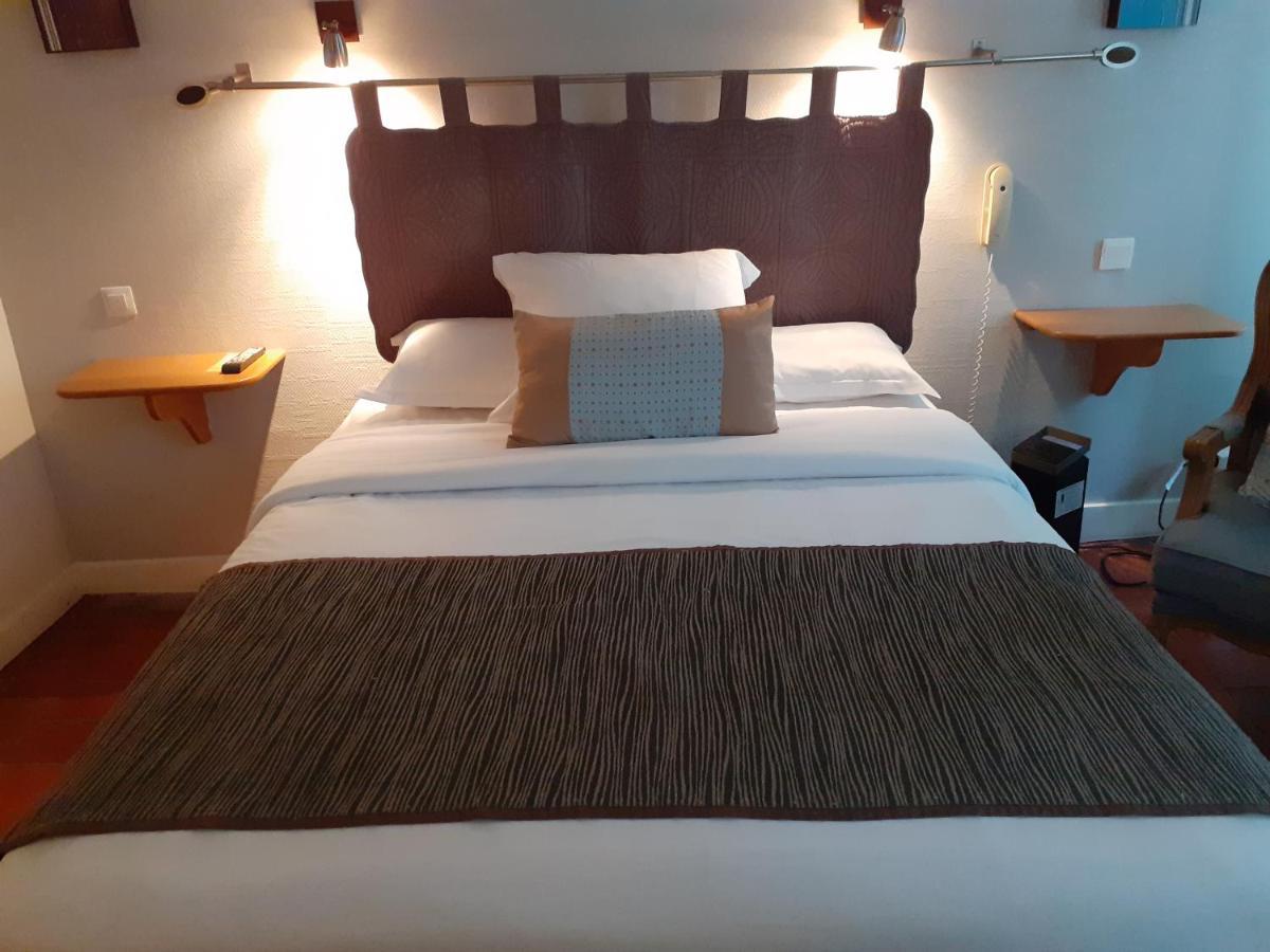 Le Grand Monarque Donzy Hotel Екстериор снимка