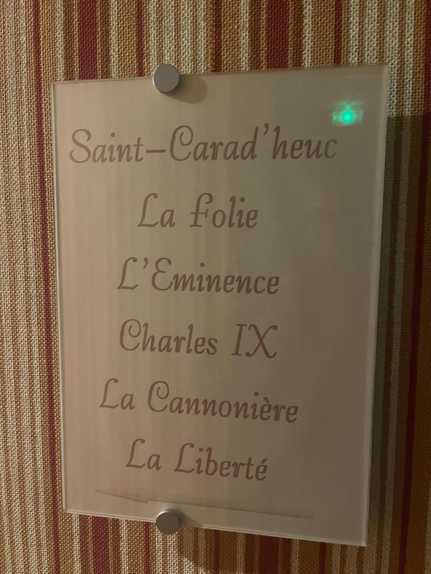 Le Grand Monarque Donzy Hotel Екстериор снимка